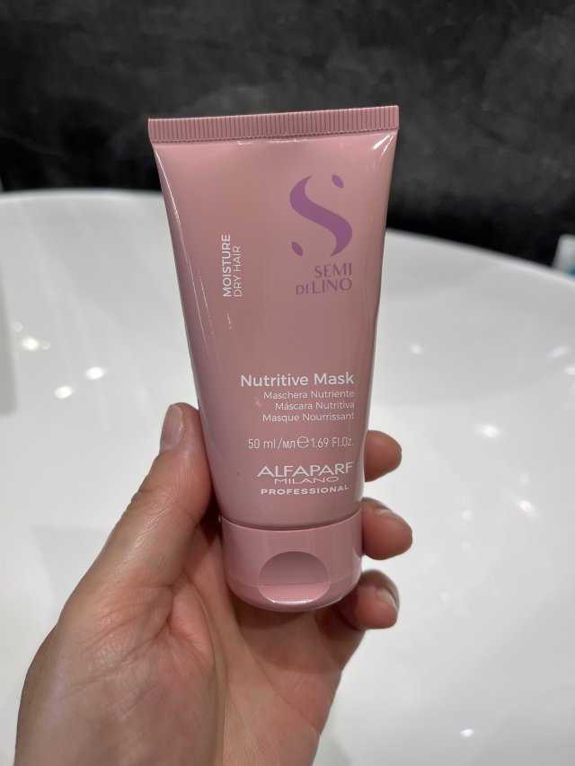 Denkowanie część druga :) Grudzień, kosmetyki w świątecznych opakowaniach lub w świątecznych kolorach: czerwonym, zielonym i złotym 