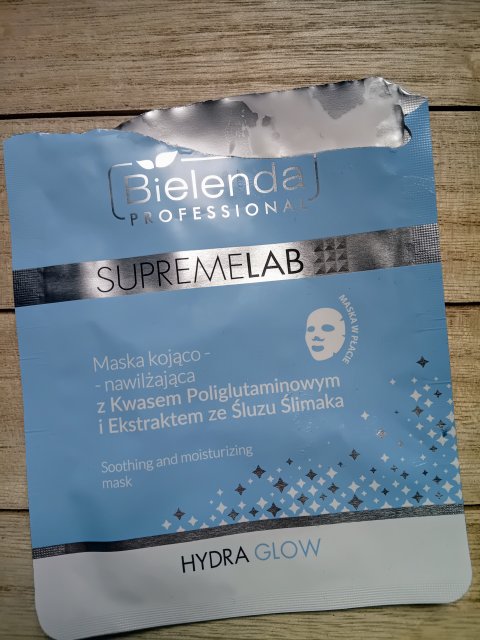 Denkowanie część druga :) Grudzień, kosmetyki w świątecznych opakowaniach lub w świątecznych kolorach: czerwonym, zielonym i złotym 