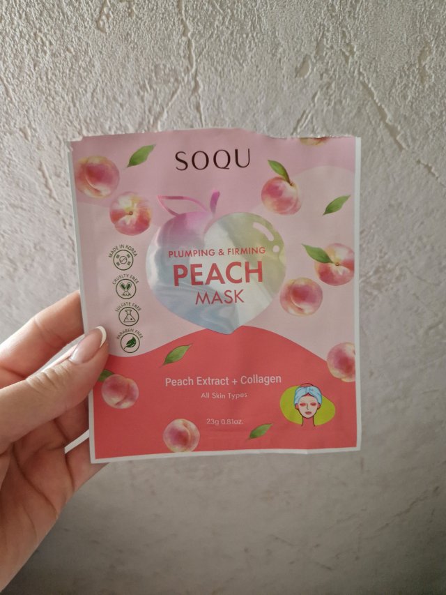 Denkowanie część druga :) Grudzień, kosmetyki w świątecznych opakowaniach lub w świątecznych kolorach: czerwonym, zielonym i złotym 