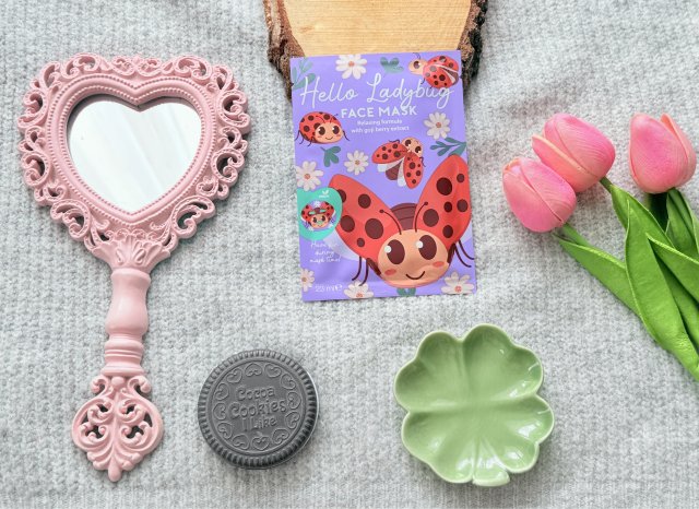 Maxbrands Marketing B.V. Maseczka do twarzy w płacie, Hello Ladybug, Relaksująca, Z ekstraktem z jagód goji