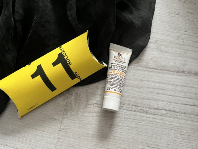 Kiehl's Serum pod oczy, Powerful-Strenght Line Reducing, Tri-Peptide & Hyaluronic Acid