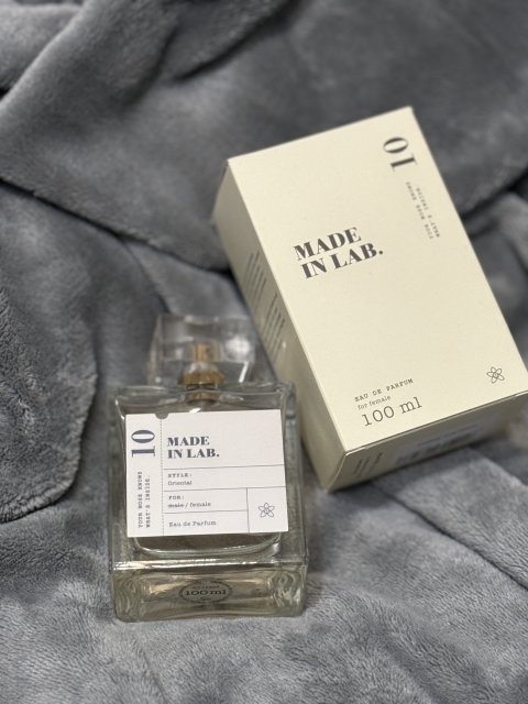 Perfumy nade in lab
