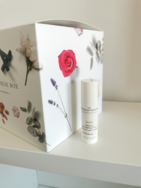 RITUALS Serum do twarzy, The Ritual of Namaste, Glow, Rozświetlające, Przeciwstarzeniowe