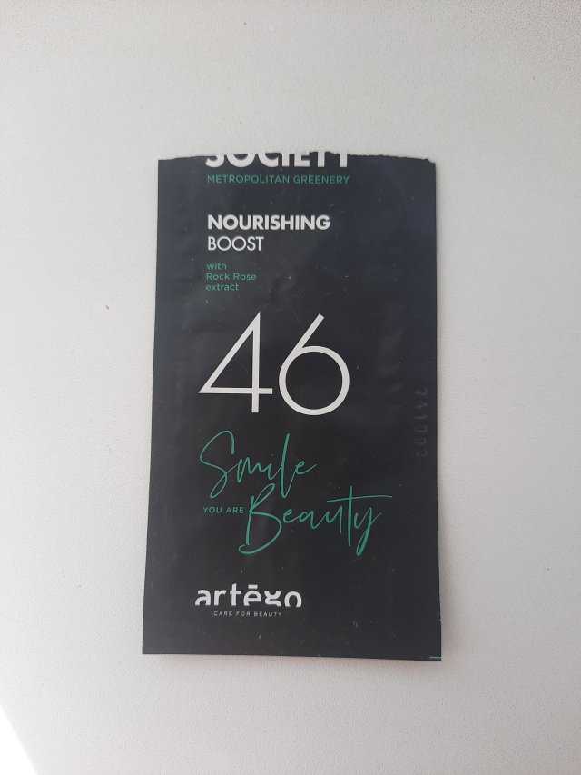 Denkowanie część druga :) Grudzień, kosmetyki w świątecznych opakowaniach lub w świątecznych kolorach: czerwonym, zielonym i złotym 