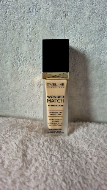 Podkład Eveline Cosmetics
