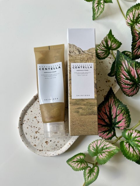 SKIN1004 Pianka do mycia twarzy, Daily Care Cleansing, Calming & PH Balancing, Madagascar Centella