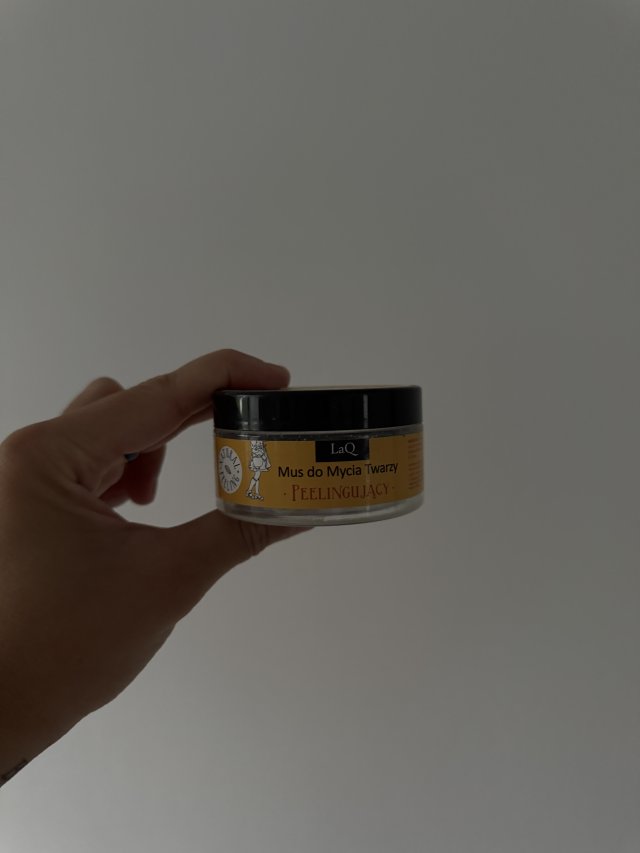 Denkowanie część druga :) Grudzień, kosmetyki w świątecznych opakowaniach lub w świątecznych kolorach: czerwonym, zielonym i złotym 