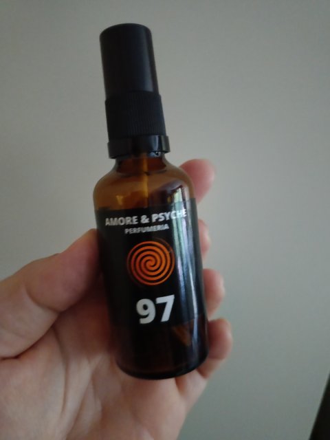 Denkowanie część druga :) Grudzień, kosmetyki w świątecznych opakowaniach lub w świątecznych kolorach: czerwonym, zielonym i złotym 