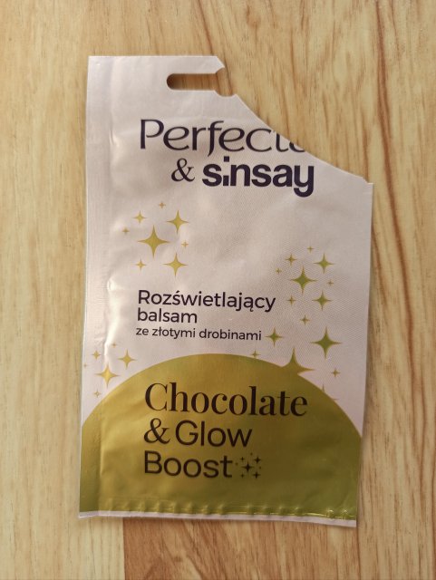 Denkowanie część druga :) Grudzień, kosmetyki w świątecznych opakowaniach lub w świątecznych kolorach: czerwonym, zielonym i złotym 