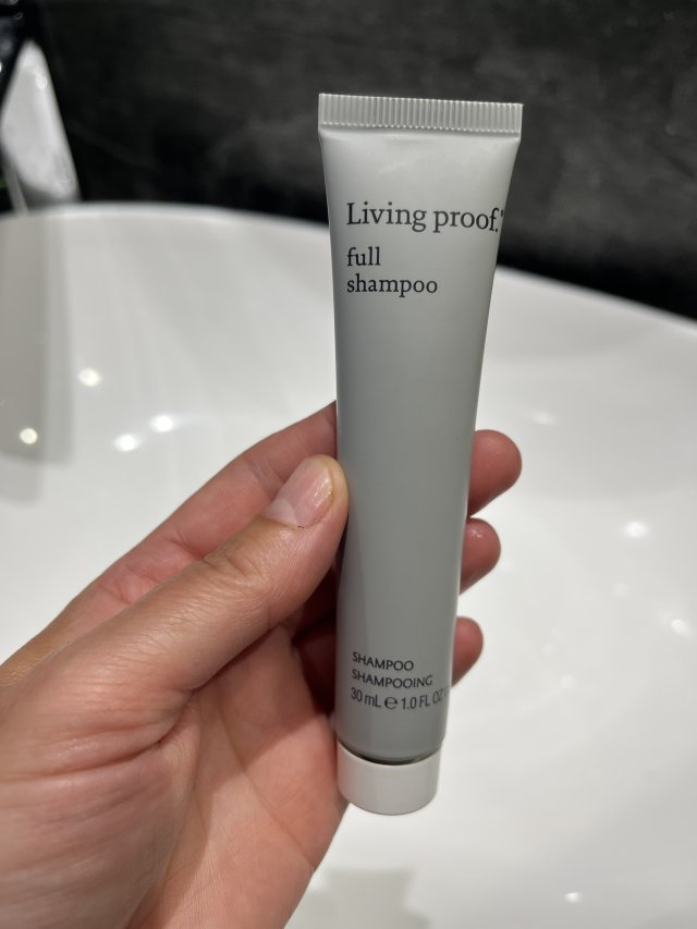 Denkowanie część druga :) Grudzień, kosmetyki w świątecznych opakowaniach lub w świątecznych kolorach: czerwonym, zielonym i złotym 