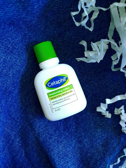 Cetaphil Moisturizing Lotion Normal to dry, sensitive skin balsam nawilżający do twarzy i ciała 