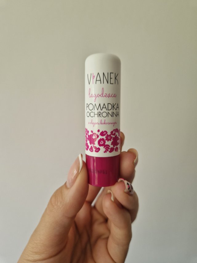 Denkowanie część druga :) Grudzień, kosmetyki w świątecznych opakowaniach lub w świątecznych kolorach: czerwonym, zielonym i złotym 