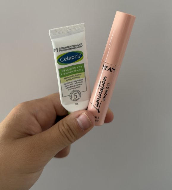 Denkowanie część druga :) Grudzień, kosmetyki w świątecznych opakowaniach lub w świątecznych kolorach: czerwonym, zielonym i złotym 