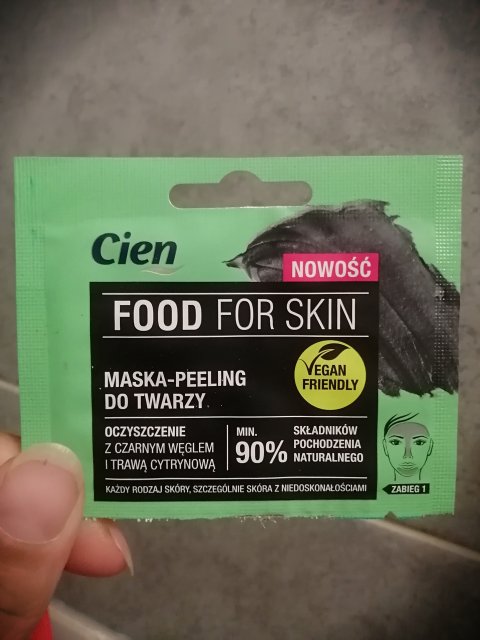 Denkowanie część druga :)  Sierpień: Czas na podróże! Zużywamy produkty do 100 ml ✈️🌴