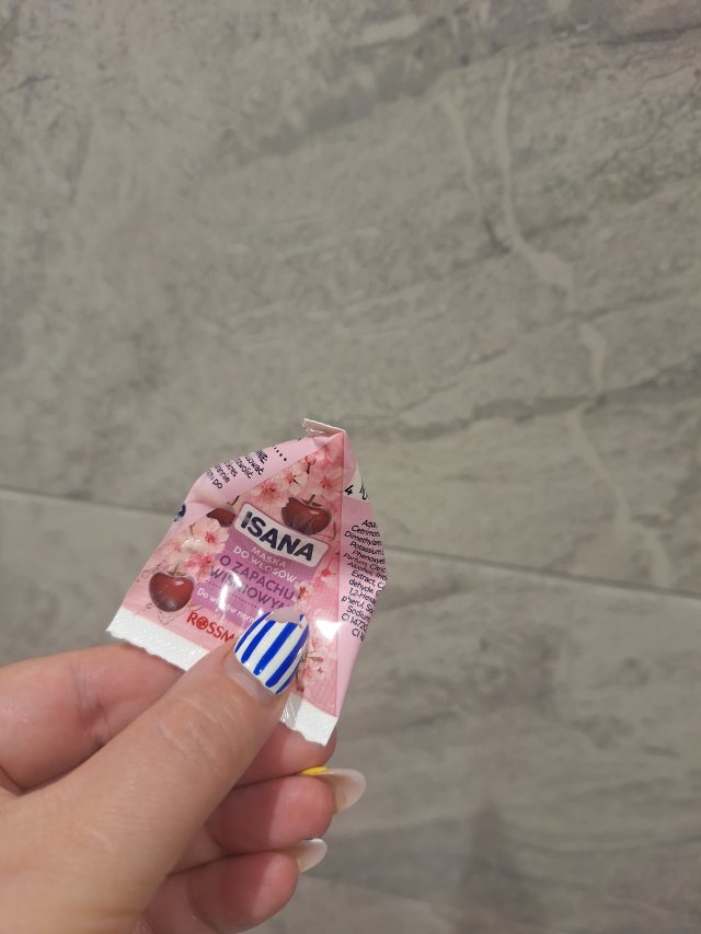Denkowanie część druga :)  Sierpień: Czas na podróże! Zużywamy produkty do 100 ml ✈️🌴