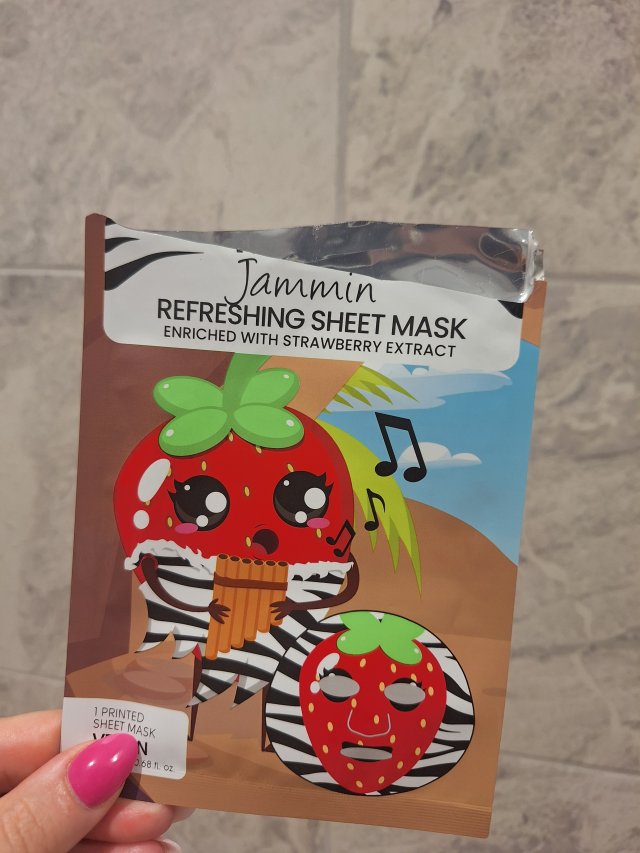 Denkowanie część druga :)  Sierpień: Czas na podróże! Zużywamy produkty do 100 ml ✈️🌴