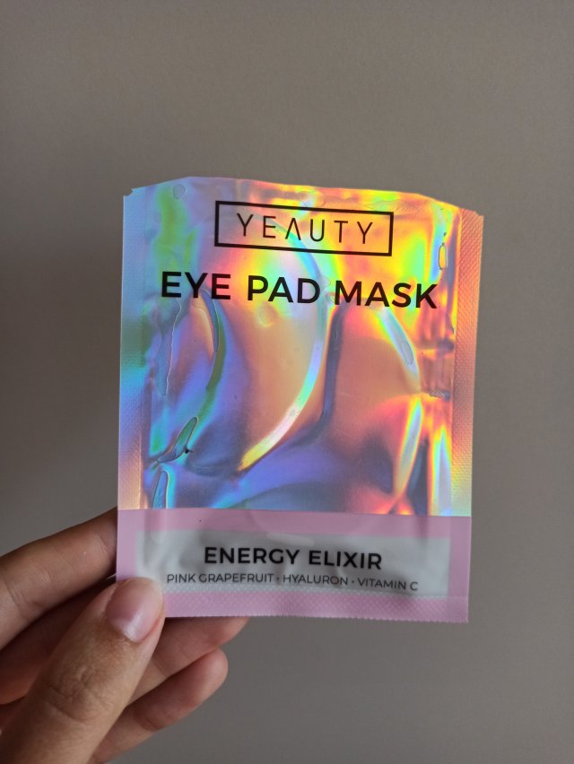 Denkowanie część druga :)  Sierpień: Czas na podróże! Zużywamy produkty do 100 ml ✈️🌴