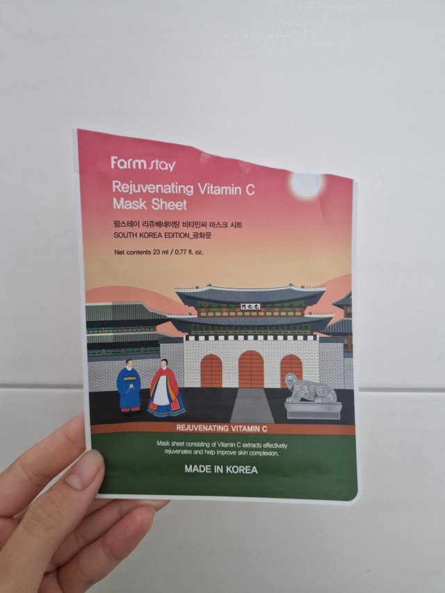 Denkowanie część druga :)  Sierpień: Czas na podróże! Zużywamy produkty do 100 ml ✈️🌴