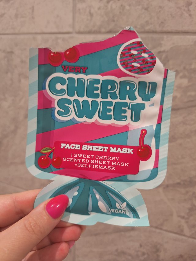 Denkowanie część druga :)  Sierpień: Czas na podróże! Zużywamy produkty do 100 ml ✈️🌴