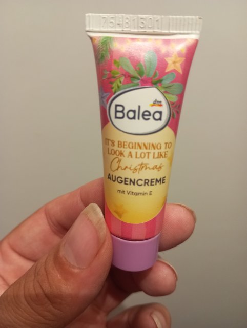 Denkowanie część druga :)  Sierpień: Czas na podróże! Zużywamy produkty do 100 ml ✈️🌴