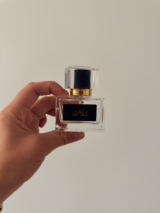 Denkowanie część druga :)  Sierpień: Czas na podróże! Zużywamy produkty do 100 ml ✈️🌴