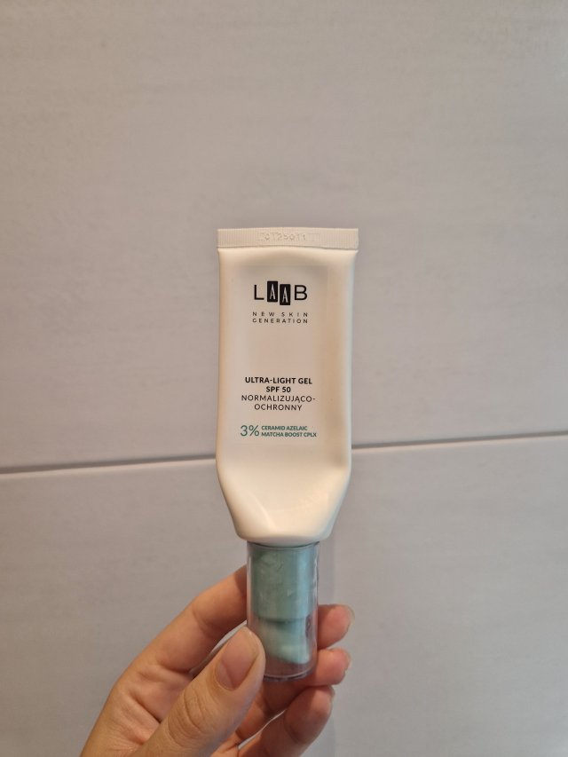 Denkowanie część druga :)  Sierpień: Czas na podróże! Zużywamy produkty do 100 ml ✈️🌴