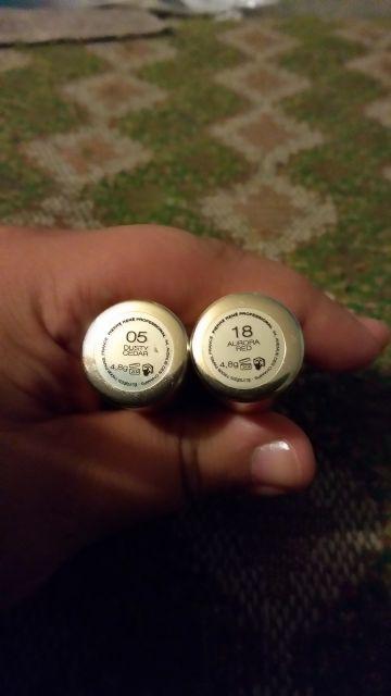 Pomadki od marki Pierre Rene.