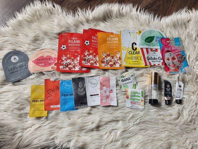 akcja denkowanie! grudzień - kosmetyki w świątecznych opakowaniach i świątecznych kolorach 🎄❄️⛄🎀🎁🎅