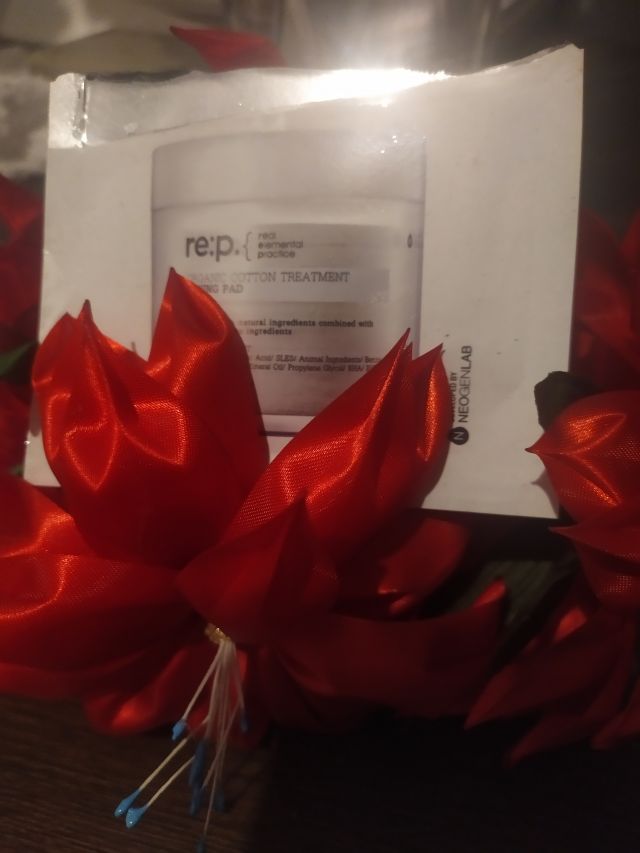 Neogen Lab re:p. Dwustronne, tonizujące płatki kosmetyczne dla skóry suchej, wrażliwej