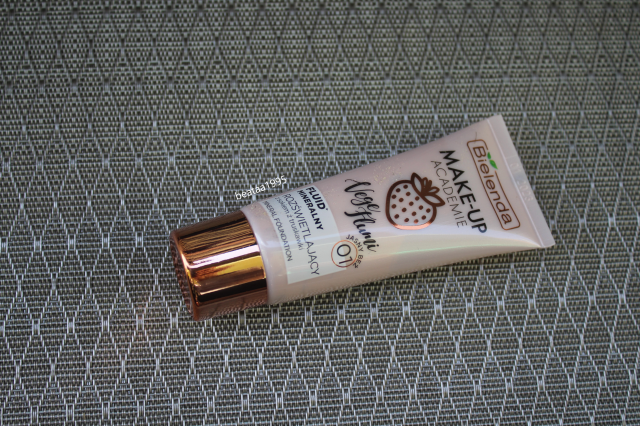 Bielenda Make-Up Academie, Vege Flumi, Fluid do twarzy, Mineralny, nr 01