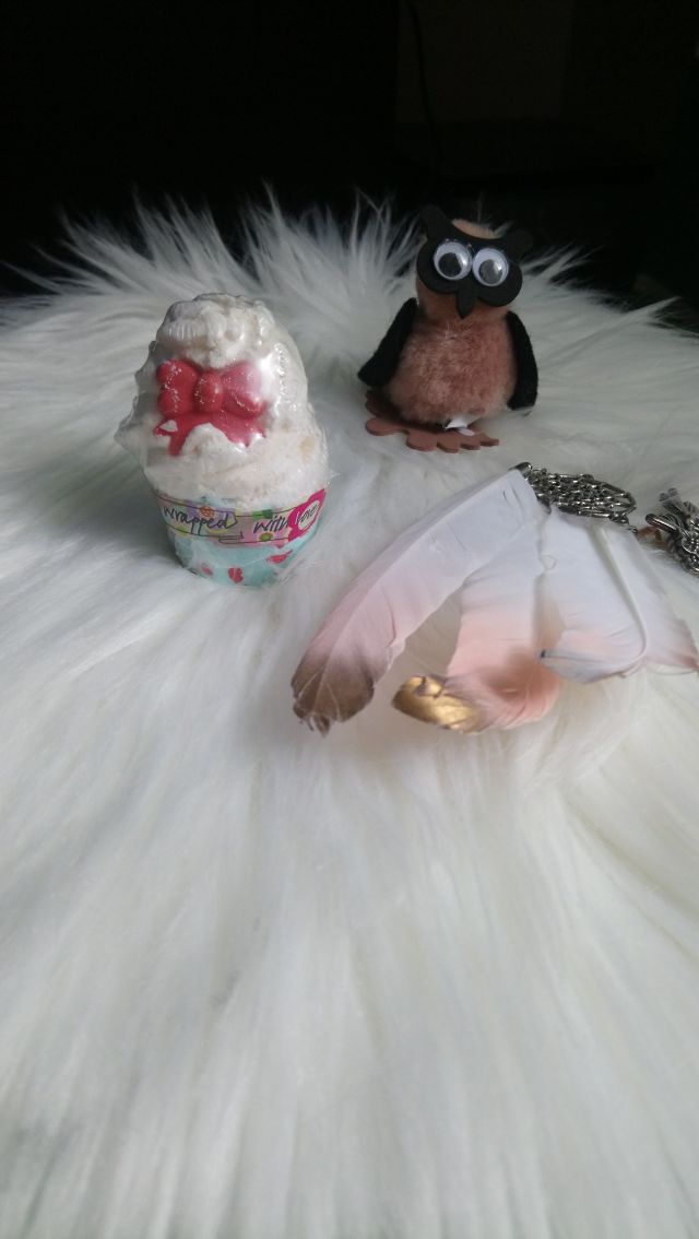 Bomb Cosmetics Babeczka do kąpieli, Wrapped With Love