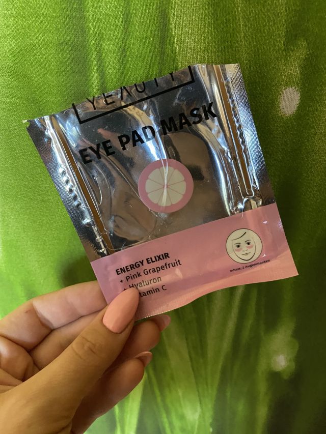 akcja denkowanie! grudzień - kosmetyki w świątecznych opakowaniach i świątecznych kolorach 🎄❄️⛄🎀🎁🎅