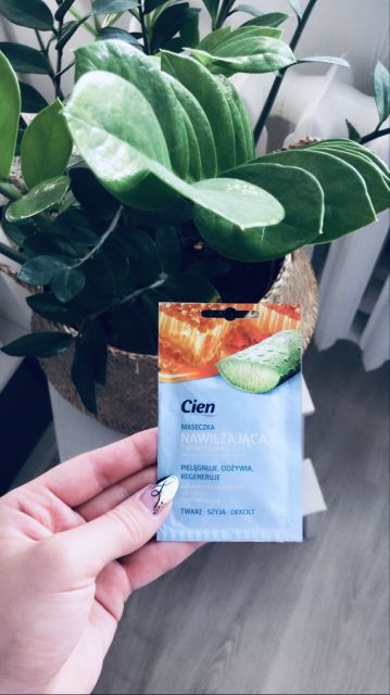 Cien Maseczka do twarzy, Nawilżająca, Z witaminami E, C i F