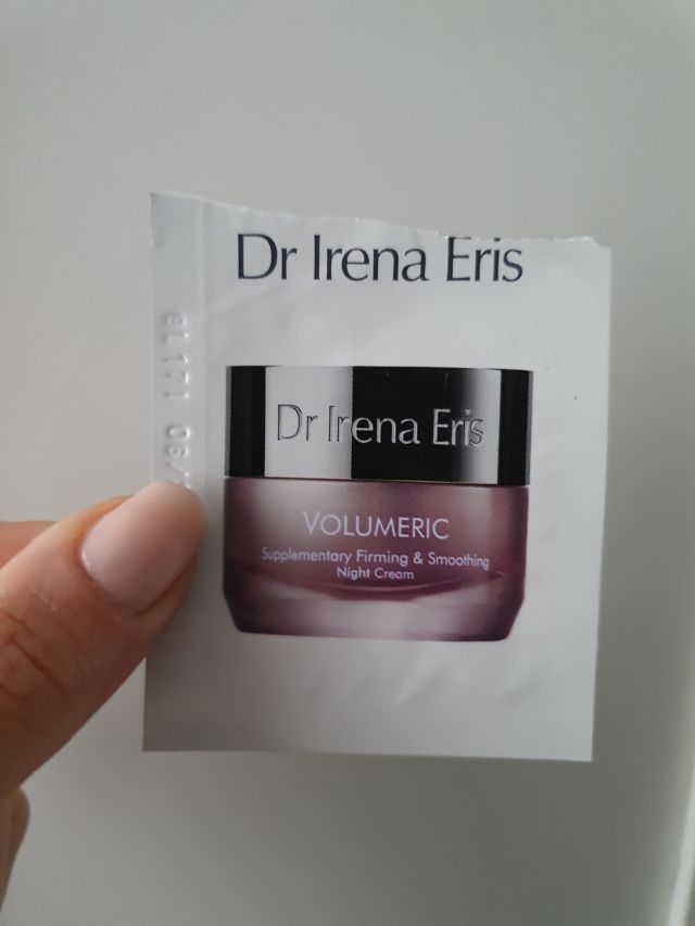 akcja denkowanie! grudzień - kosmetyki w świątecznych opakowaniach i świątecznych kolorach 🎄❄️⛄🎀🎁🎅