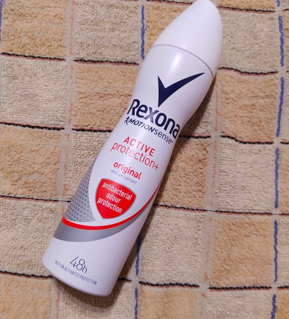 Rexona Antyperspirant w sprayu, Active Protection +, Original