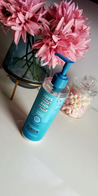 Love Beauty and Planet Oceans Edition, Balsam do ciała, Nawilżający, Algi morskie i eukaliptus