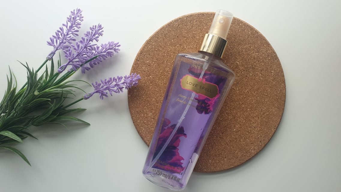 Victoria's Secret Mgiełka do ciała, Love Spell