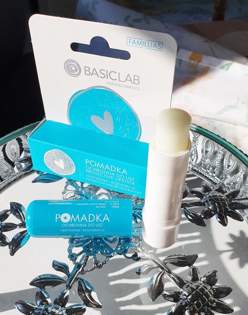 BasicLab Dermocosmetics Familias, Pomadka ochronna do ust, Odżywienie i regeneracja 