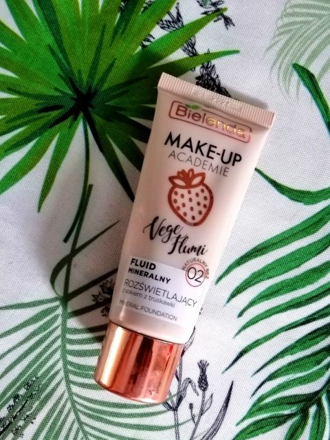 Bielenda Make-Up Academie, Vege Flumi, Fluid do twarzy, Mineralny, nr 02