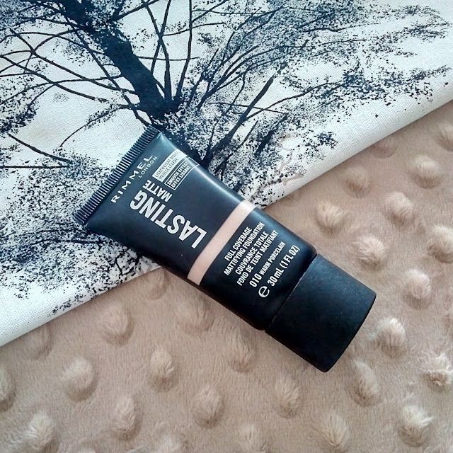 Rimmel Lasting Matte, Podkład do twarzy, Matujący, 010 Warm Porcelain