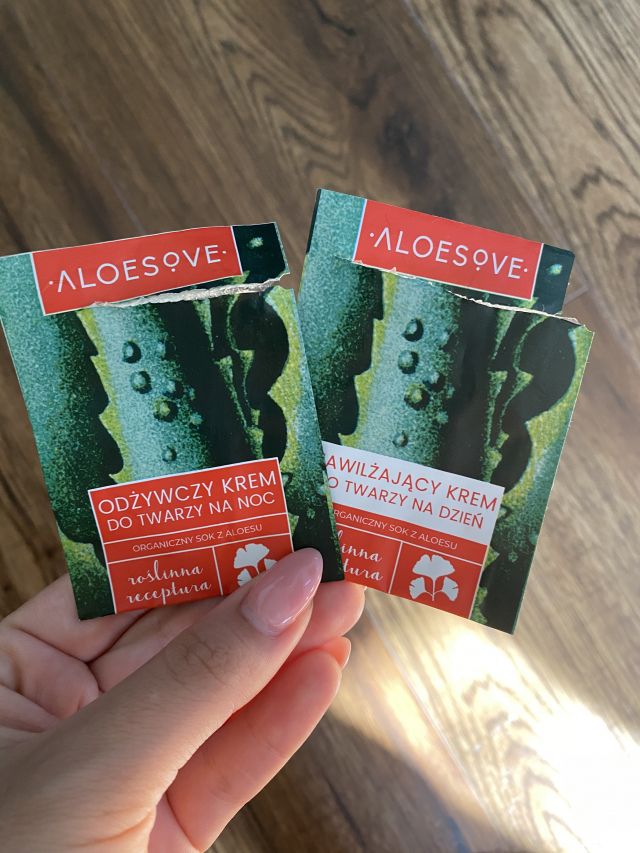 akcja denkowanie! grudzień - kosmetyki w świątecznych opakowaniach i świątecznych kolorach 🎄❄️⛄🎀🎁🎅