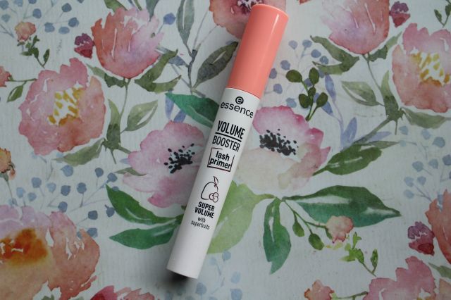 Essence Volume Booster, Lash Primer, Baza stymulująca wzrost rzęs 
