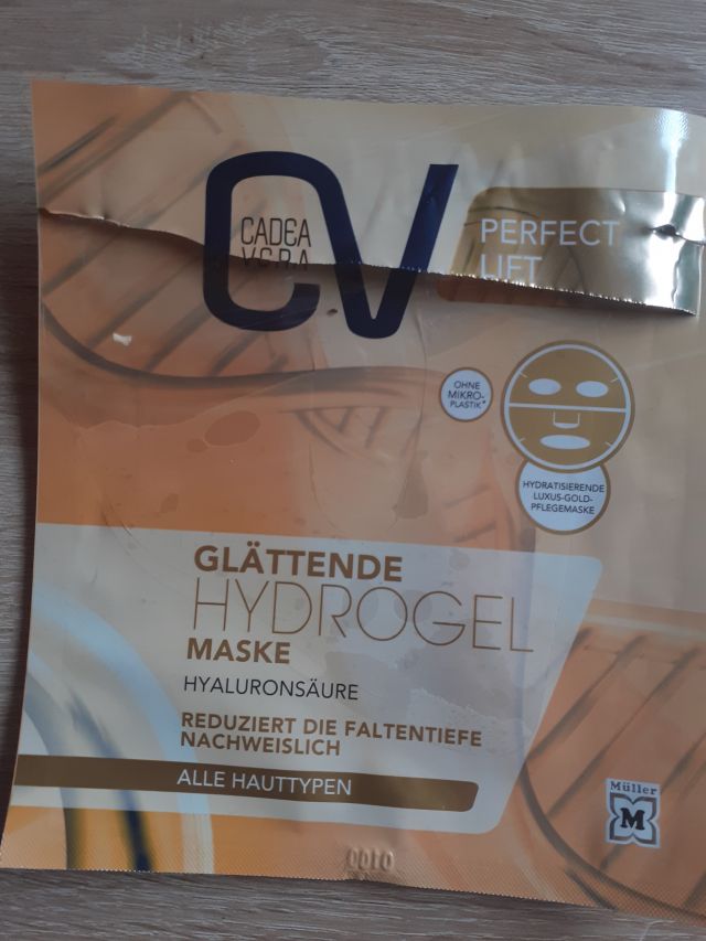 akcja denkowanie! grudzień - kosmetyki w świątecznych opakowaniach i świątecznych kolorach 🎄❄️⛄🎀🎁🎅