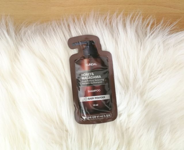 Kundal Honey & Macadamia, Szampon do włosów, Baby Powder