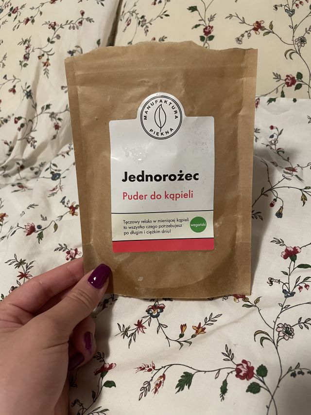 akcja denkowanie! grudzień - kosmetyki w świątecznych opakowaniach i świątecznych kolorach 🎄❄️⛄🎀🎁🎅