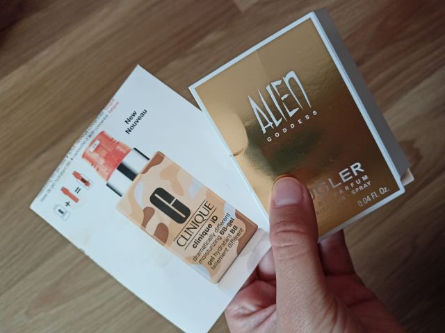 akcja denkowanie! grudzień - kosmetyki w świątecznych opakowaniach i świątecznych kolorach 🎄❄️⛄🎀🎁🎅