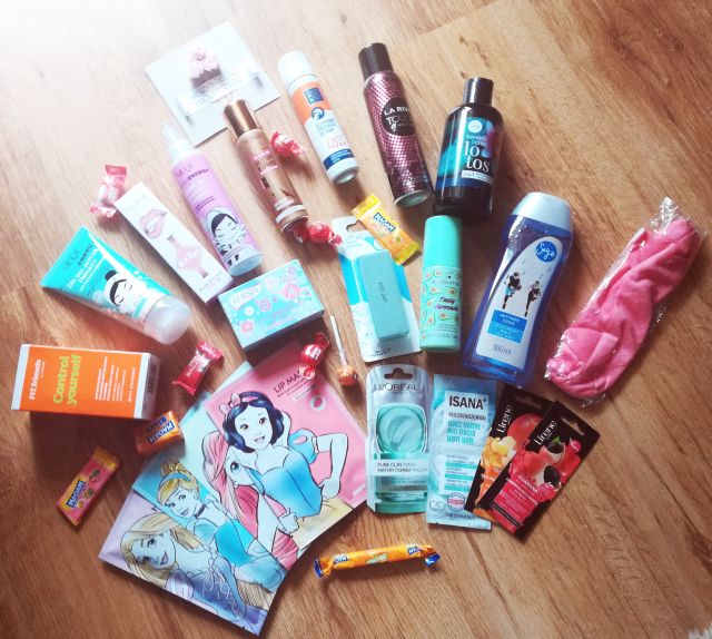 ✩ Kalendarz urodzinowy Clouders ✩