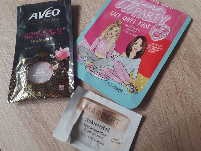 akcja denkowanie! grudzień - kosmetyki w świątecznych opakowaniach i świątecznych kolorach 🎄❄️⛄🎀🎁🎅