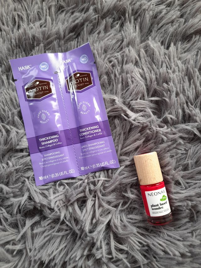 beGLOSSY Wrzesień 2021 - Back to school