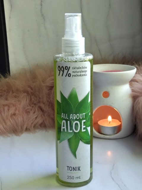 All About Aloe Tonik do twarzy, Aloes